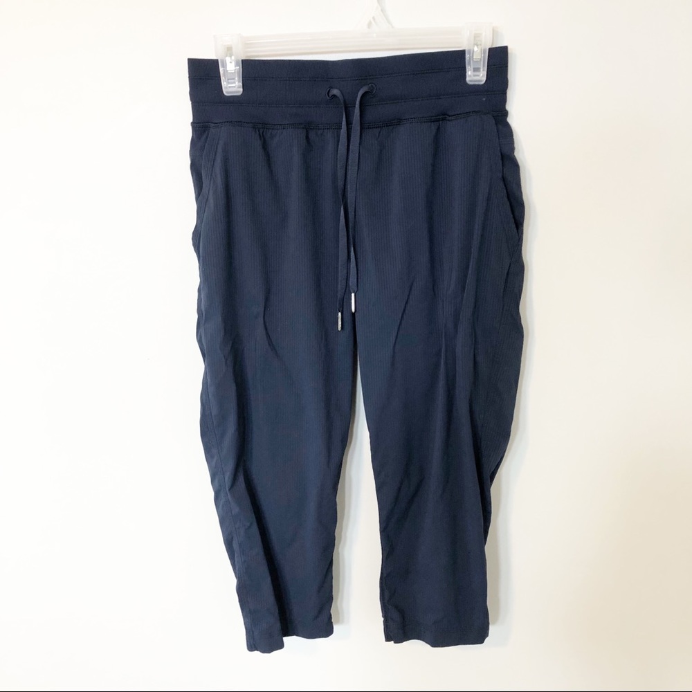 Lululemon dance studio crop blue size 6 unlined